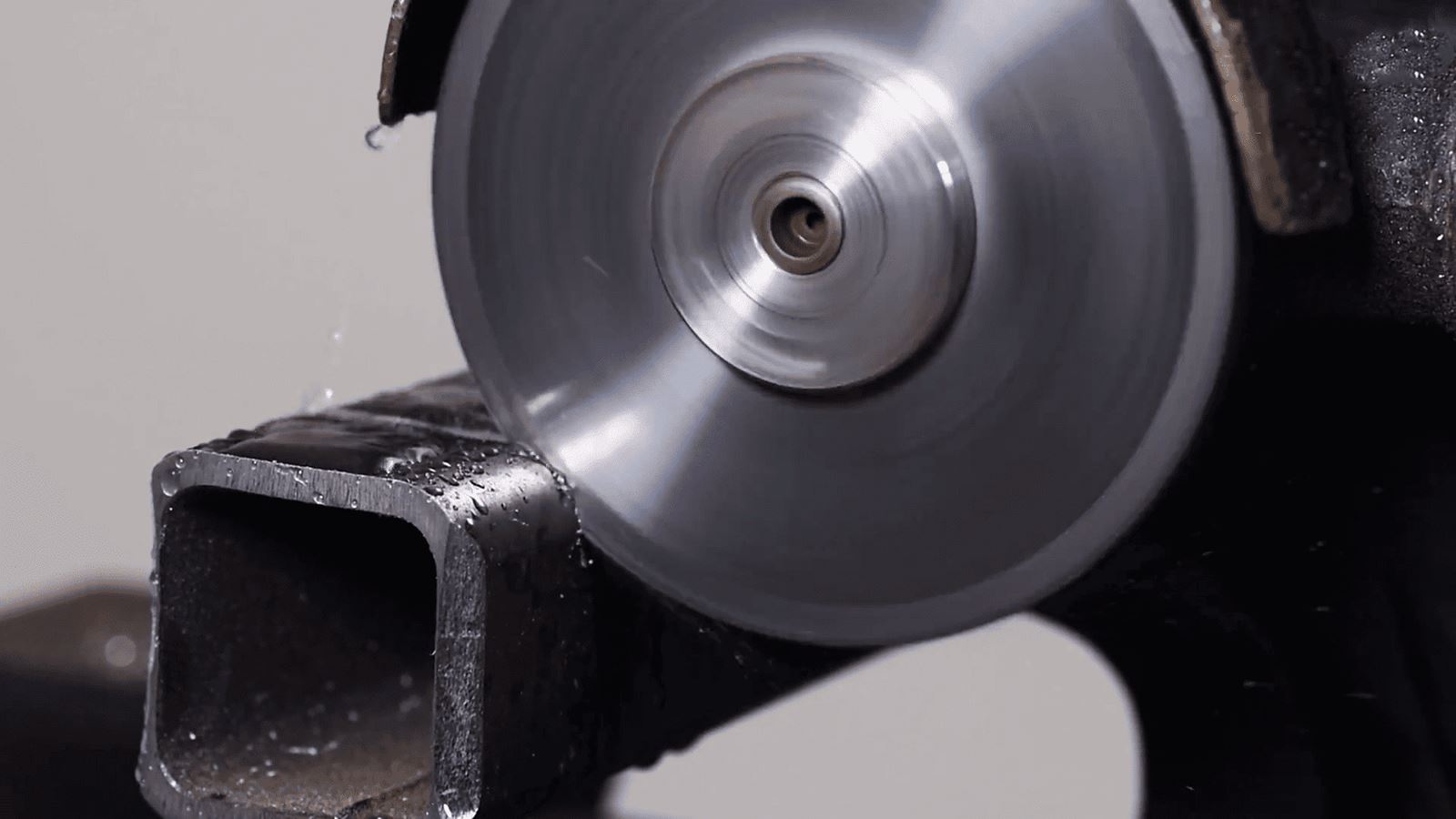 Low noise level cutting wheel operation - Customer Testimonial